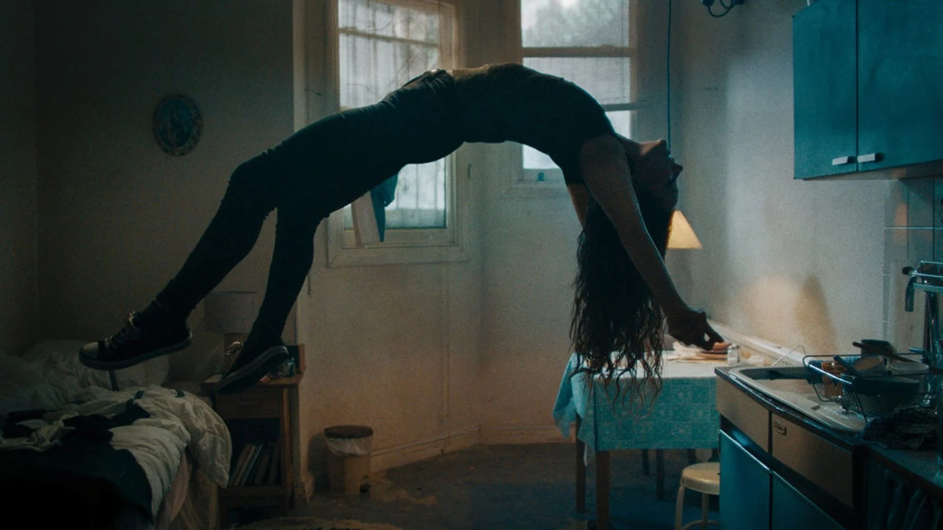 Y Tá Hắc Ám Full